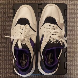 Nike Women's Air Huarache | White and Purple Sneakers